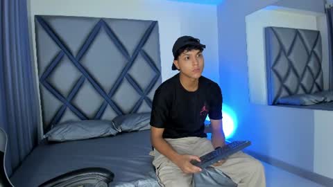 sebastiann_04 online show from 06-23-26, 09:13