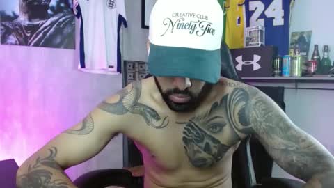 Snapshot of sebastiano_97 chatting on 12-22-25, 01:13 Sebastiano online show from 12-22-25, 01:13