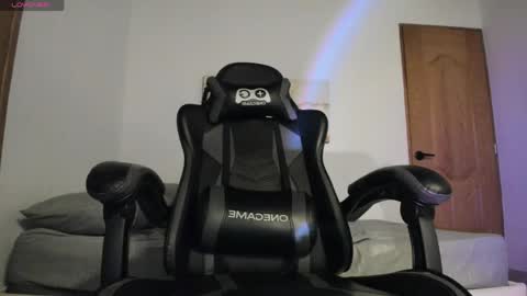 Lucian Sinclair online show from 05-26-26, 02:29