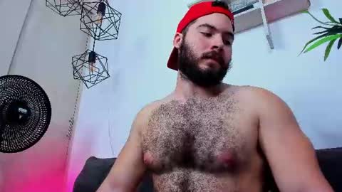 Snapshot of sebastianvilla__ chatting on 07-12-26, 11:07 Instagram jeanpaulfit online show from 07-12-26, 11:07