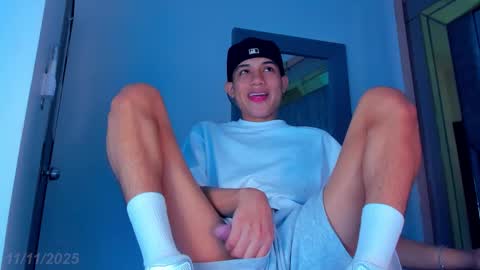 Sebastian online show from 11-11-25, 08:09