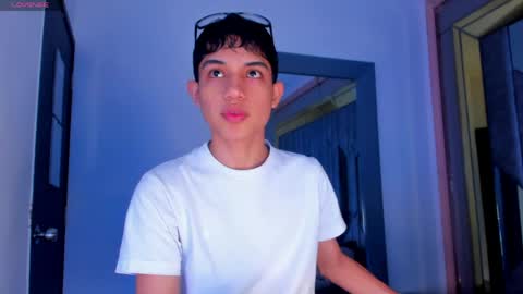 Sebastian online show from 05-18-26, 08:36
