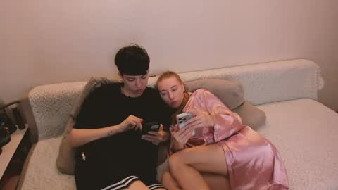 Snapshot of secret_dreams_ chatting on 05-24-26, 05:40 Amanda and pair in a real life we love each other but can play with you online show from 05-24-26, 05:40