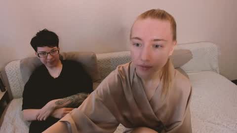 Snapshot of secret_dreams_ chatting on 05-28-26, 07:38 Amanda and pair in a real life we love each other but can play with you online show from 05-28-26, 07:38