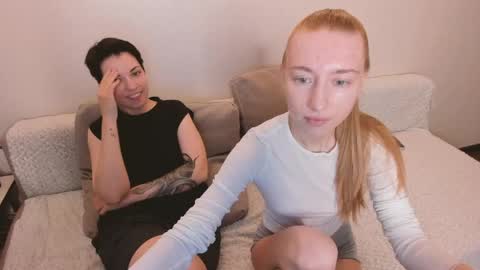 Snapshot of secret_dreams_ chatting on 05-31-26, 06:20 Amanda and pair in a real life we love each other but can play with you online show from 05-31-26, 06:20