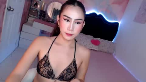 Vanessa online show from 05-16-26, 12:07