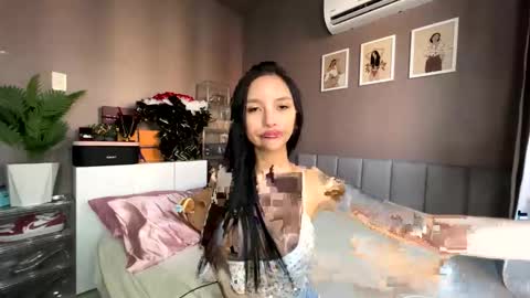 Snapshot of seductivetsstacie chatting on 03-29-26, 08:47 Stacie online show from 03-29-26, 08:47