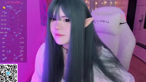 Selena  online show from 03-23-26, 05:33