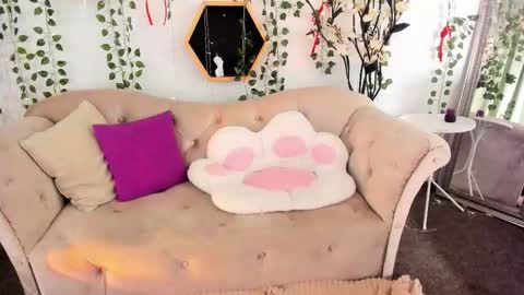 Selena online show from 03-04-26, 01:50