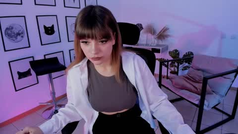 Snapshot of selenadearden chatting on 12-22-24, 10:28 Selena ntmy online show from 12-22-24, 10:28