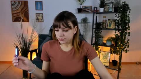 Snapshot of selenadearden chatting on 01-03-25, 01:36 Selena ntmy online show from 01-03-25, 01:36