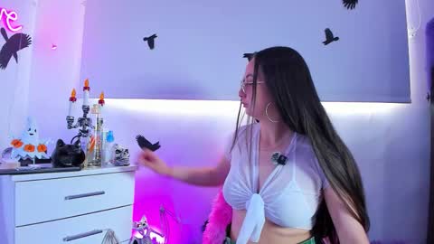 selene_swee online show from 10-11-25, 05:55