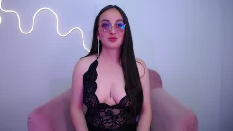selene_swee online show from 06-26-26, 10:47