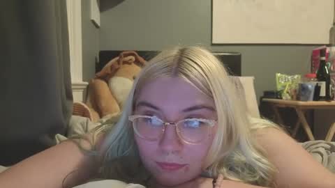 Selene online show from 04-01-26, 02:12