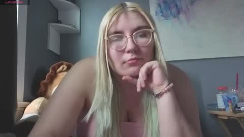 Selene online show from 04-05-26, 10:07