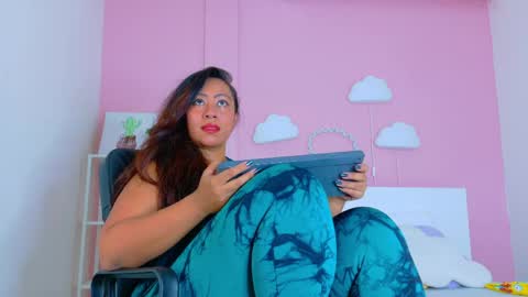 SELENE GIBSON online show from 05-11-26, 07:22