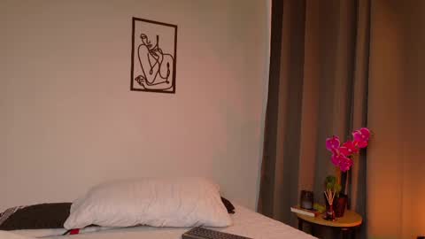 Selene Nova online show from 05-27-26, 04:37