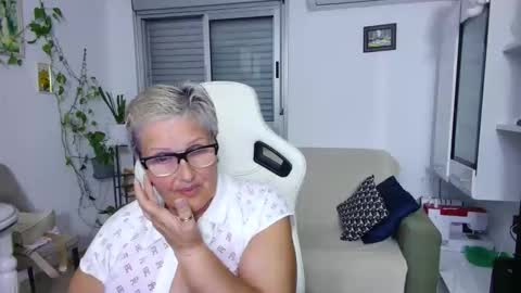 Snapshot of selenna57 chatting on 05-26-26, 05:20 Selenna online show from 05-26-26, 05:20