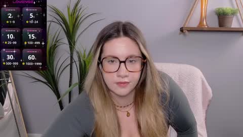 Snapshot of selina_thick chatting on 04-03-26, 03:04 Selina Mae online show from 04-03-26, 03:04