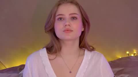 SelinSwarovski online show from 09-23-25, 06:00