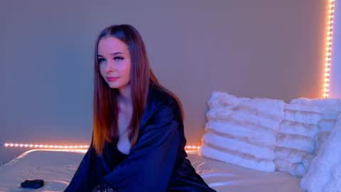 Selena online show from 07-06-26, 04:42