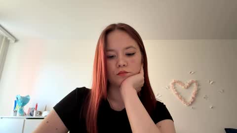 Lily online show from 04-29-26, 02:43