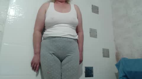 Lenna online show from 03-20-26, 06:51