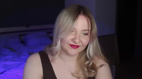 Ilona online show from 05-19-26, 01:56
