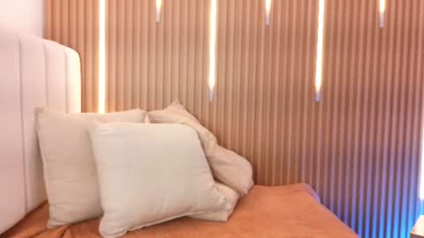Snapshot of sensual_kim77 chatting on 07-03-26, 01:17 Sensual Kim77 online show from 07-03-26, 01:17
