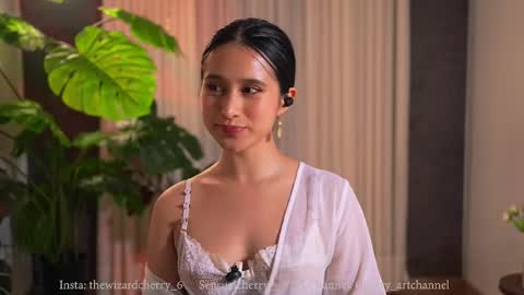 Snapshot of sensualcherry_ chatting on 04-30-26, 12:39 Maria- OF sensual bee online show from 04-30-26, 12:39