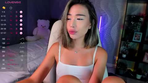 Kiki online show from 07-05-26, 03:41