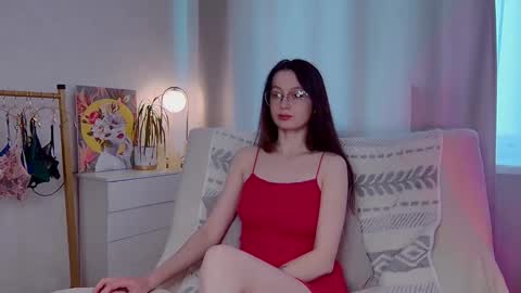 Snapshot of sensuallucy233 chatting on 06-10-26, 10:25 sensuallucy233 online show from 06-10-26, 10:25