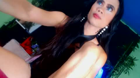 Snapshot of senyora_evangelista chatting on 06-09-26, 01:06 senyora_evangelista online show from 06-09-26, 01:06