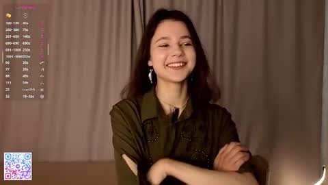 Snapshot of serinazele chatting on 07-20-26, 06:38 Melissa online show from 07-20-26, 06:38