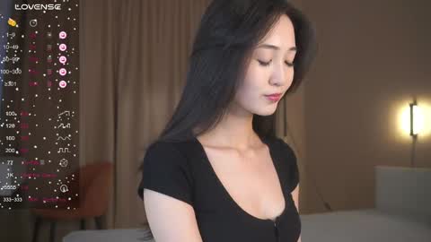 Snapshot of seulbi chatting on 04-28-26, 02:33 Sana online show from 04-28-26, 02:33
