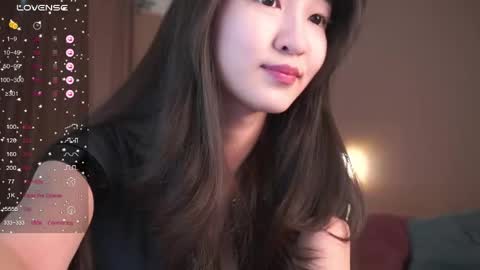 Snapshot of seulbi chatting on 05-09-26, 11:59 Sana online show from 05-09-26, 11:59