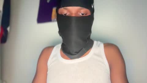 sexiboi882 online show from 04-10-26, 12:16