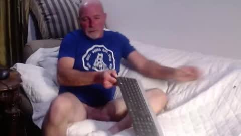 Snapshot of sexjunkie8 chatting on 02-04-25, 02:28 Sex Junkie online show from 02-04-25, 02:28