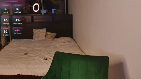 sextezi online show from 04-11-26, 09:52