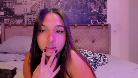 Snapshot of sexualmindset chatting on 04-22-26, 02:18 Andrea online show from 04-22-26, 02:18