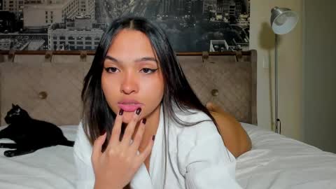 Snapshot of sexualmindset chatting on 04-23-26, 02:19 Andrea online show from 04-23-26, 02:19