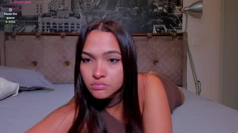 Snapshot of sexualmindset chatting on 05-08-26, 11:59 Andrea online show from 05-08-26, 11:59