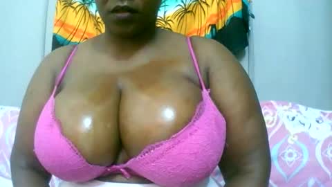 sexxi_ebony online show from 02-13-26, 03:57
