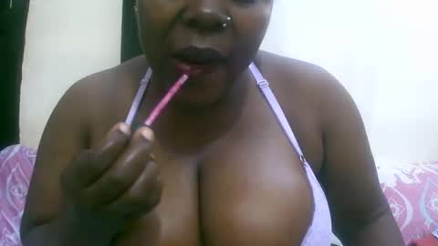 Snapshot of sexxi_ebony chatting on 05-07-26, 03:56 sexxi_ebony online show from 05-07-26, 03:56