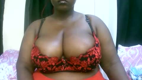 Snapshot of sexxi_ebony chatting on 05-18-26, 04:07 sexxi_ebony online show from 05-18-26, 04:07