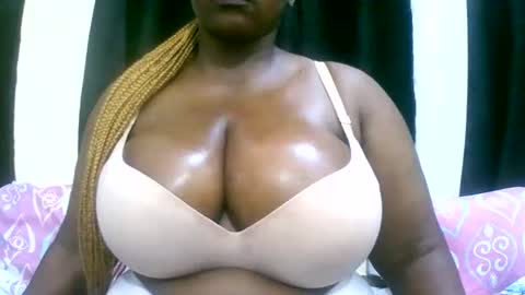 Snapshot of sexxi_ebony chatting on 05-29-26, 05:05 sexxi_ebony online show from 05-29-26, 05:05