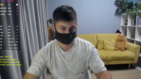 Snapshot of sexxxdickbig chatting on 06-06-26, 08:02 Tommy online show from 06-06-26, 08:02