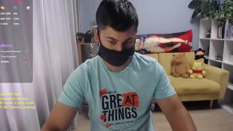 Snapshot of sexxxdickbig chatting on 06-26-26, 07:35 Tommy online show from 06-26-26, 07:35