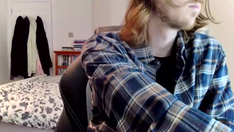 Adam  online show from 02-05-26, 09:25