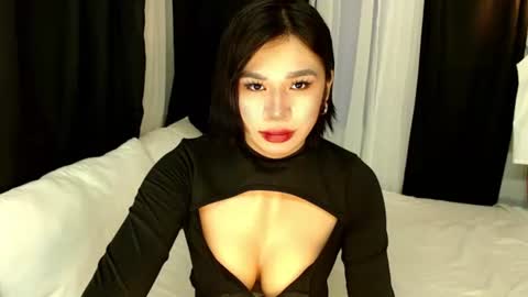 sexxxy_phoenix online show from 05-25-26, 08:20